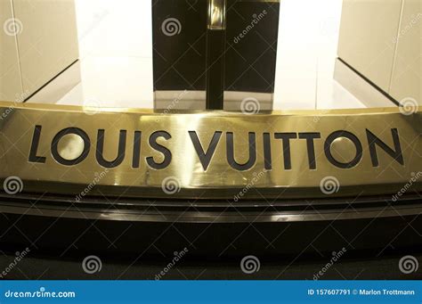 siège louis vuitton|louis vuitton inscription.